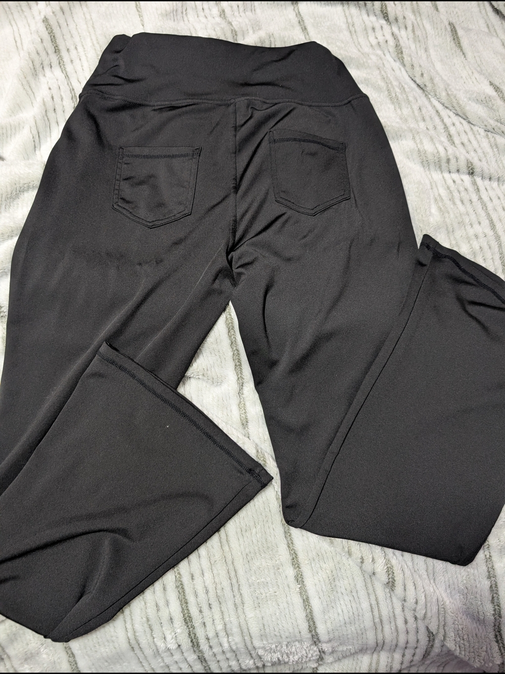 Black Bootcut Yoga Pants with Back Pockets